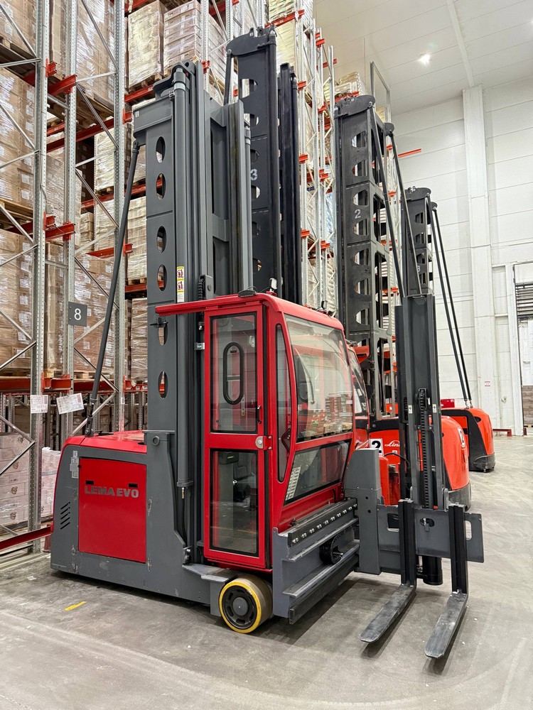 Узкопроходный штабелер с трехсторонней обработкой LEMA EVO VNA-X-15125