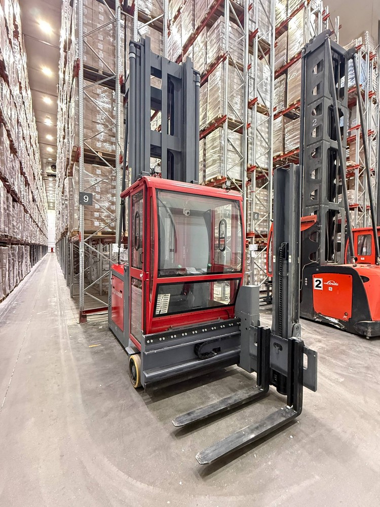 Узкопроходный штабелер с трехсторонней обработкой LEMA EVO VNA-X-15125