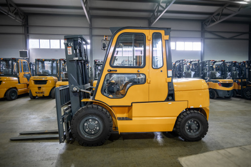 Дизельный погрузчик Goodsense Дизельный погрузчик GOODSENSE FD50 5,0т 3000м LR4B3 Арт 151018